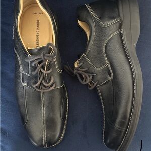Johnston & Murphy Black Leather Lace-Up Derby Shoes